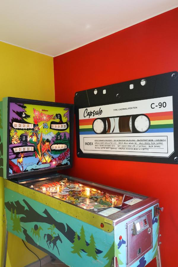 Capsule 90'S - Balneo - Sauna - Flipper - Billard - Netflix - Nintendo Switch & Jeux - Mons Dış mekan fotoğraf