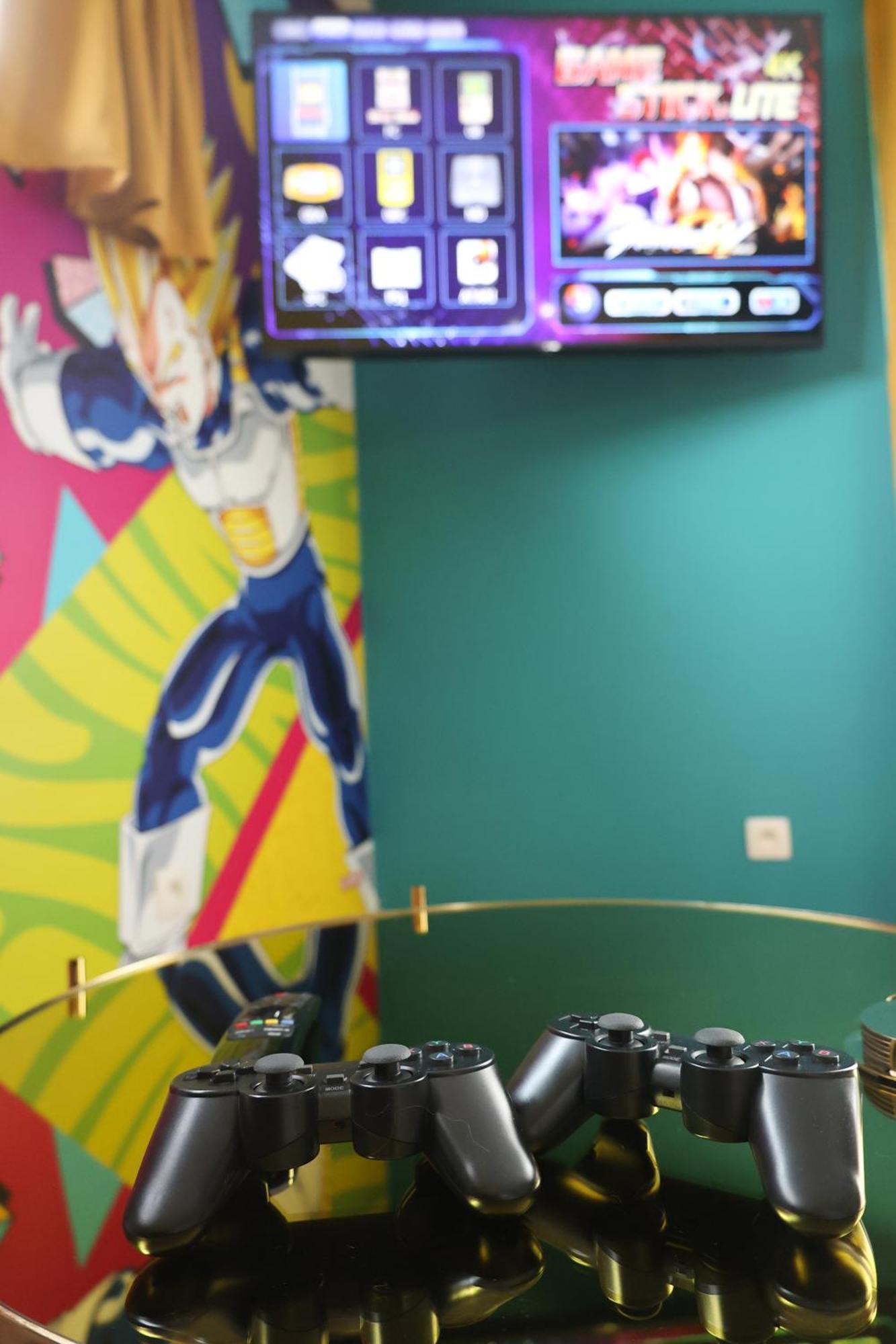Capsule 90'S - Balneo - Sauna - Flipper - Billard - Netflix - Nintendo Switch & Jeux - Mons Dış mekan fotoğraf
